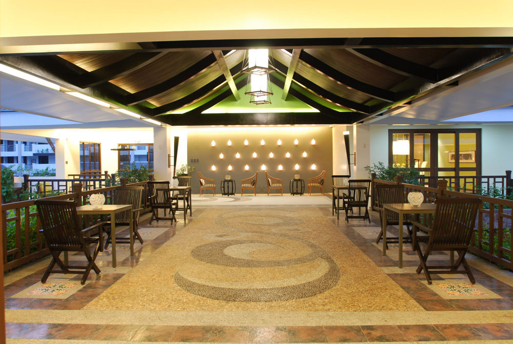 Bridgeway Lounge Area