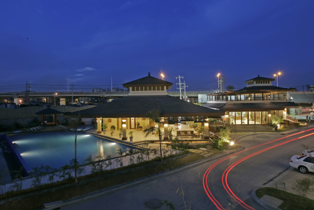 clubhouse+night+shot